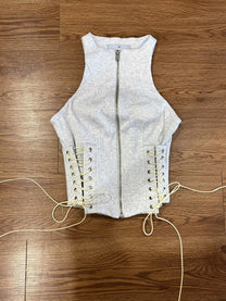Áo Thun Gân Cổ Yếm Dáng Gile Phối Dây Đan Ariana Knit Halter Top AIAI OFFICIAL