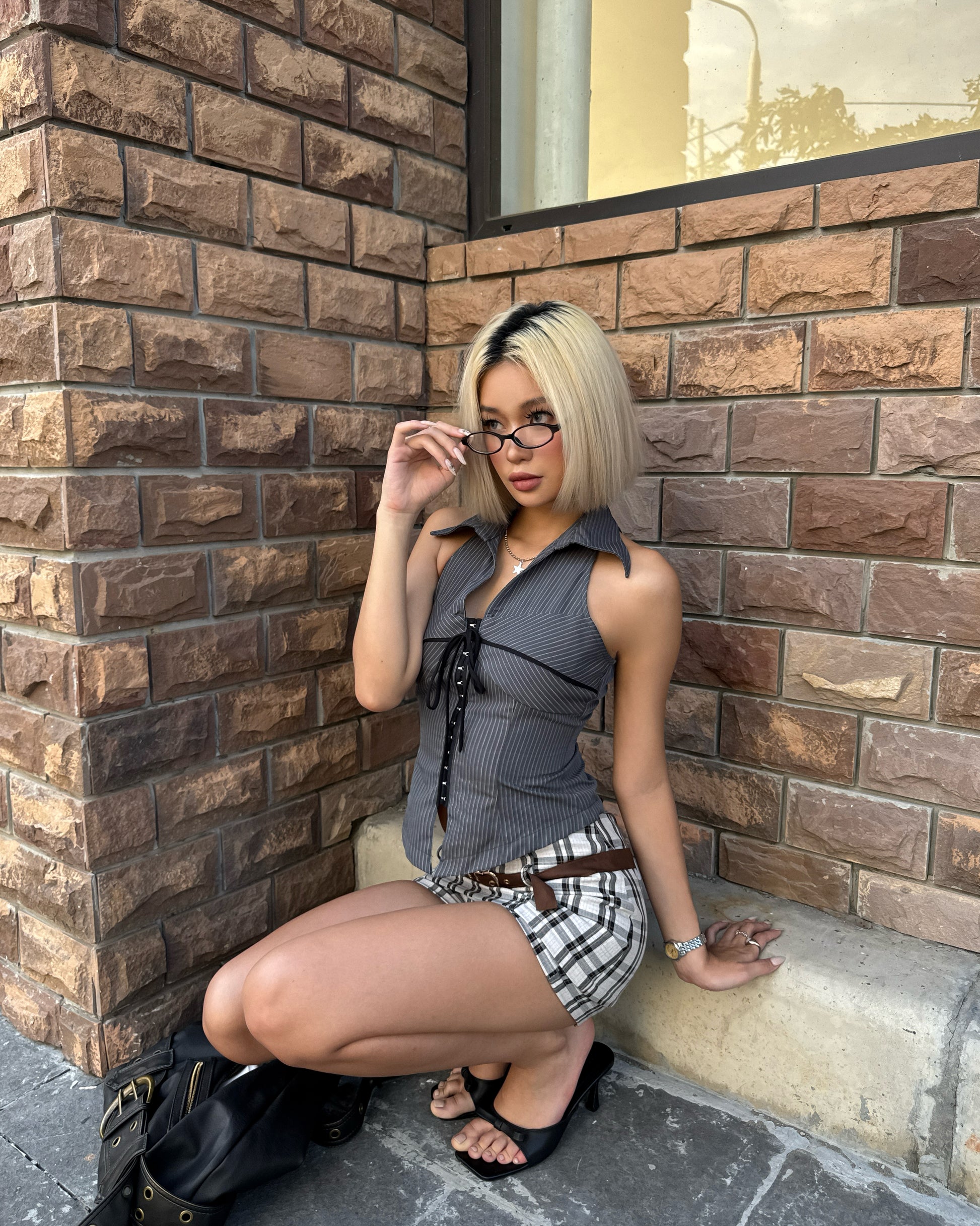 Áo Sơ Mi Cổ Yếm Dáng Gile Phối Nơ Ivy Halter Top AIAI OFFICIAL – Form Ôm Tôn Dáng