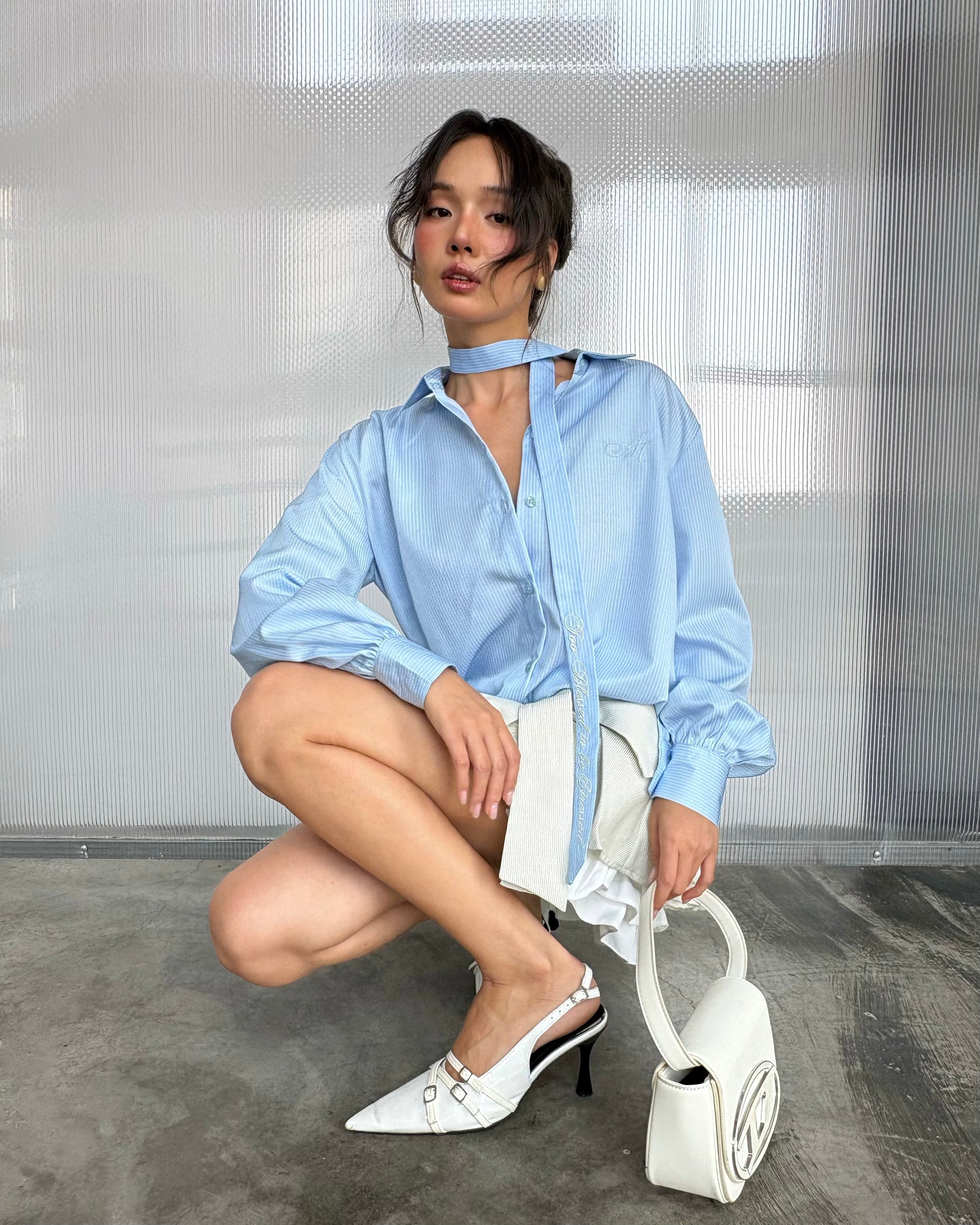 Áo Sơ Mi Sọc Form Rộng Kèm Cavat Thêu Logo BLESSING SHIRT AIAI OFFICIAL