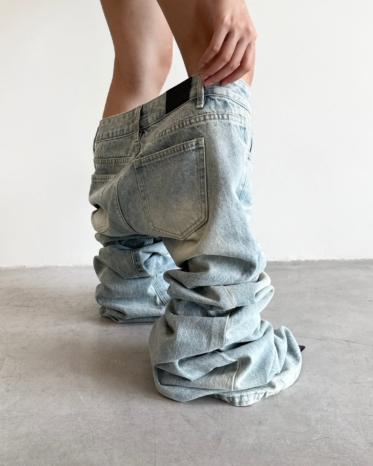 Back Stage Flare Jean