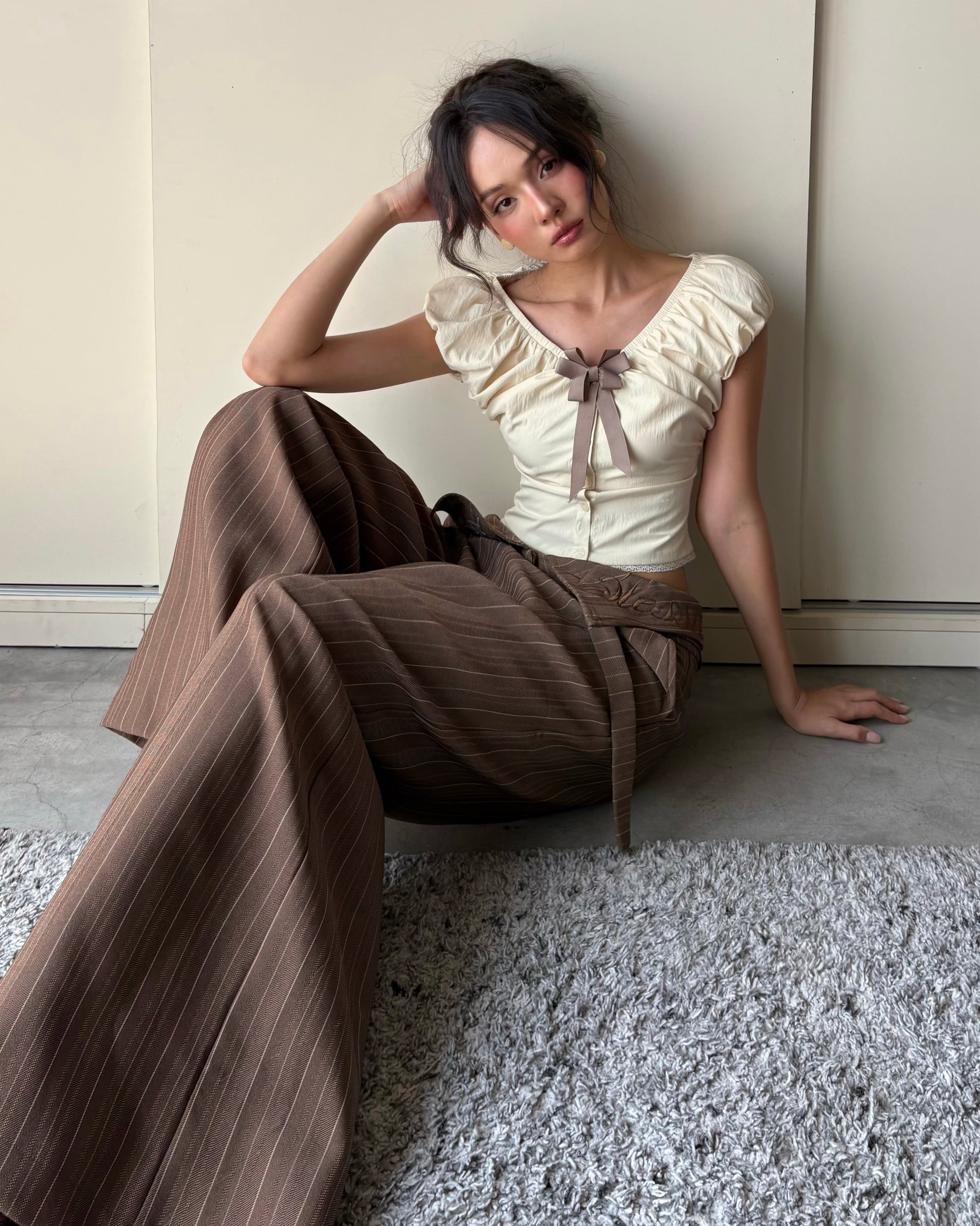 Quần Sọc Ống Rộng Lưng Gập Cạp Trễ SS26 Fold Waist Striped Wide Trousers Aiai Official
